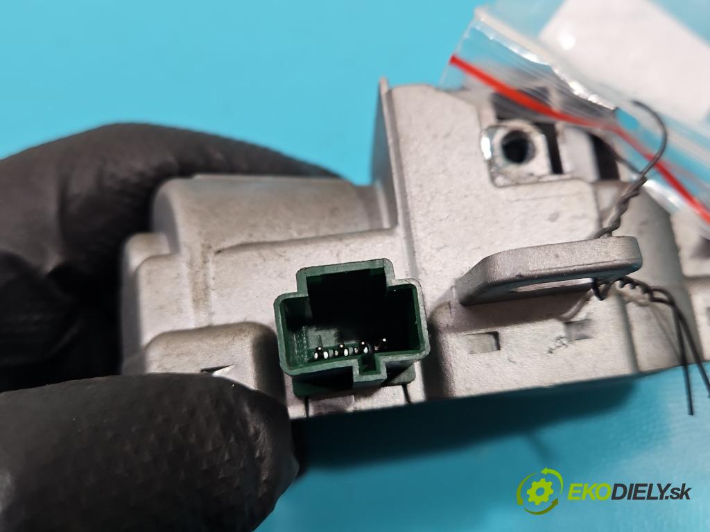 Volvo XC60 I 2008-2017 2.4 D5 175 HP manual 129 kW 2400 cm3 5- Blokáda: řízení: P31202090 (Ostatné)