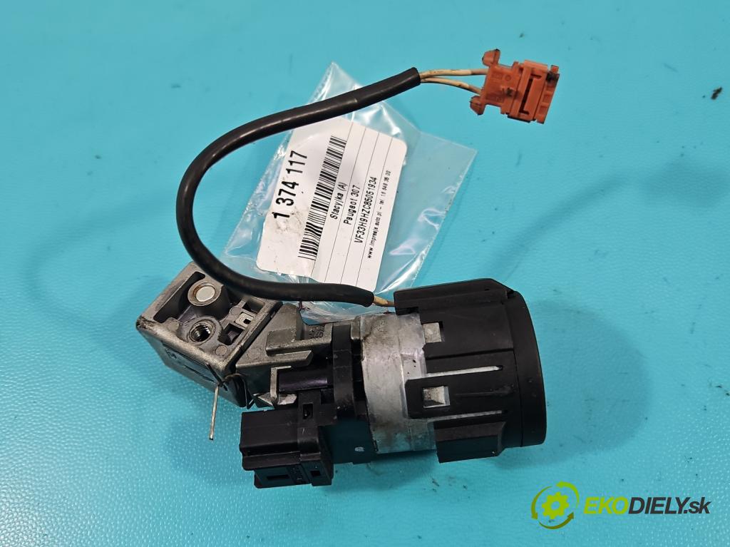 Peugeot 307 1.6 hdi 109 hp manual 80 kW 1560 cm3 5- spínací skříňka  (Spínací skříňky a klíče)