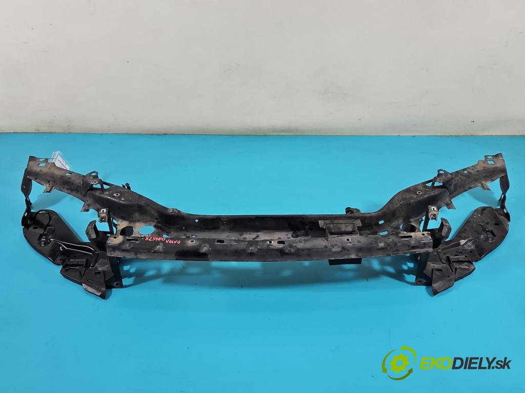 Volvo V50 1.6 16v 101 hp manual 74 kW 1596 cm3 5- stěna přední  (Výztuhy přední)