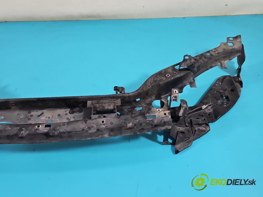 Volvo V50 1.6 16v 101 hp manual 74 kW 1596 cm3 5- stěna přední  (Výztuhy přední)