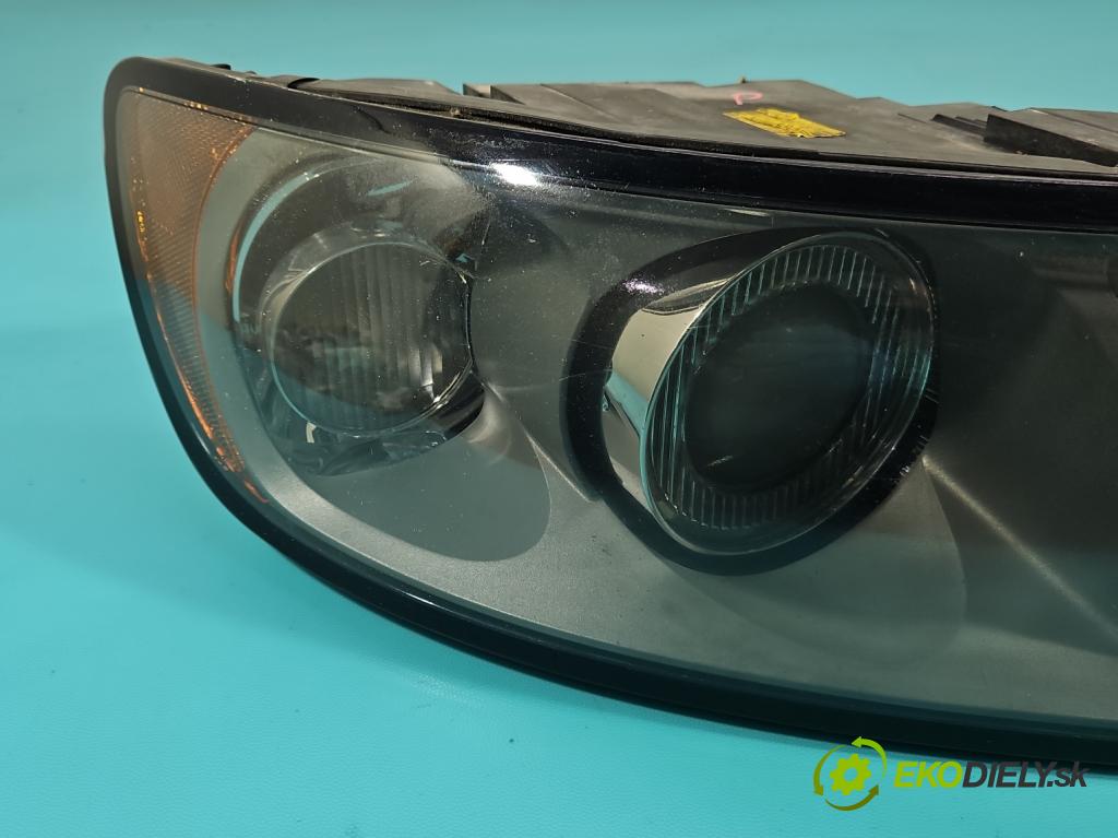 Volvo V50 1.6 16v 101 HP manual 74 kW 1596 cm3 5- Reflektor: pravý 30698886 (Pravé)