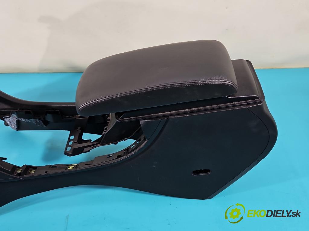 Citroen C5 II 2008-2017 2.0 hdi 163 HP manual 120 kW 1997 cm3 5- operadlo 996044354-01 (Lakťové opierky)