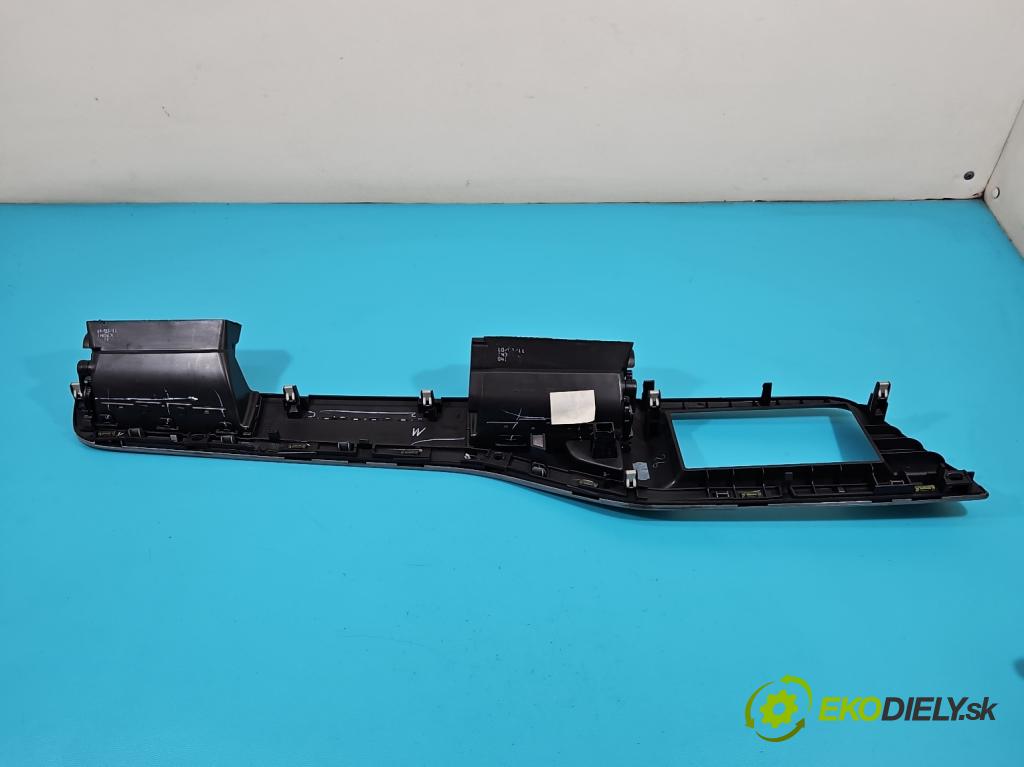 Citroen C5 II 2008-2017 2.0 hdi 163 HP manual 120 kW 1997 cm3 5- Mřížka: kúrenia stredová 9682297777 (Mriežky kúrenia (fukáre))