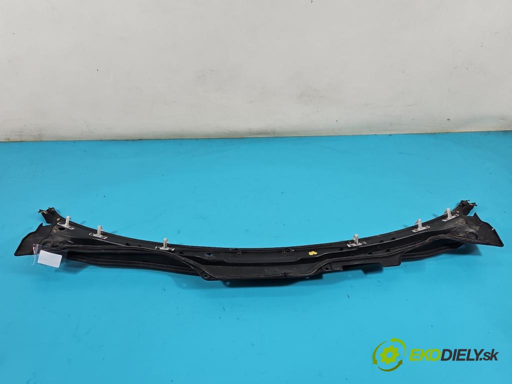 Volvo V50 1.6 16v 101 HP manual 74 kW 1596 cm3 5- torpédo 30716315 (Torpéda)