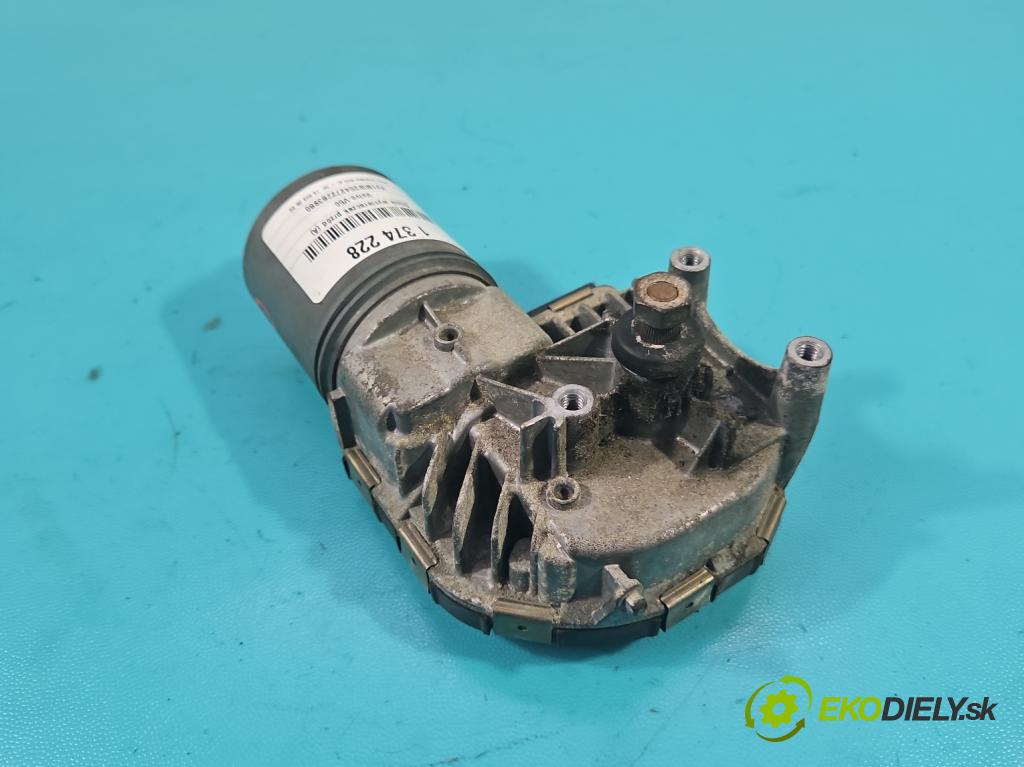 Volvo V50 1.6 16v 101 hp manual 74 kW 1596 cm3 5- motor stěračů přední 0390241924