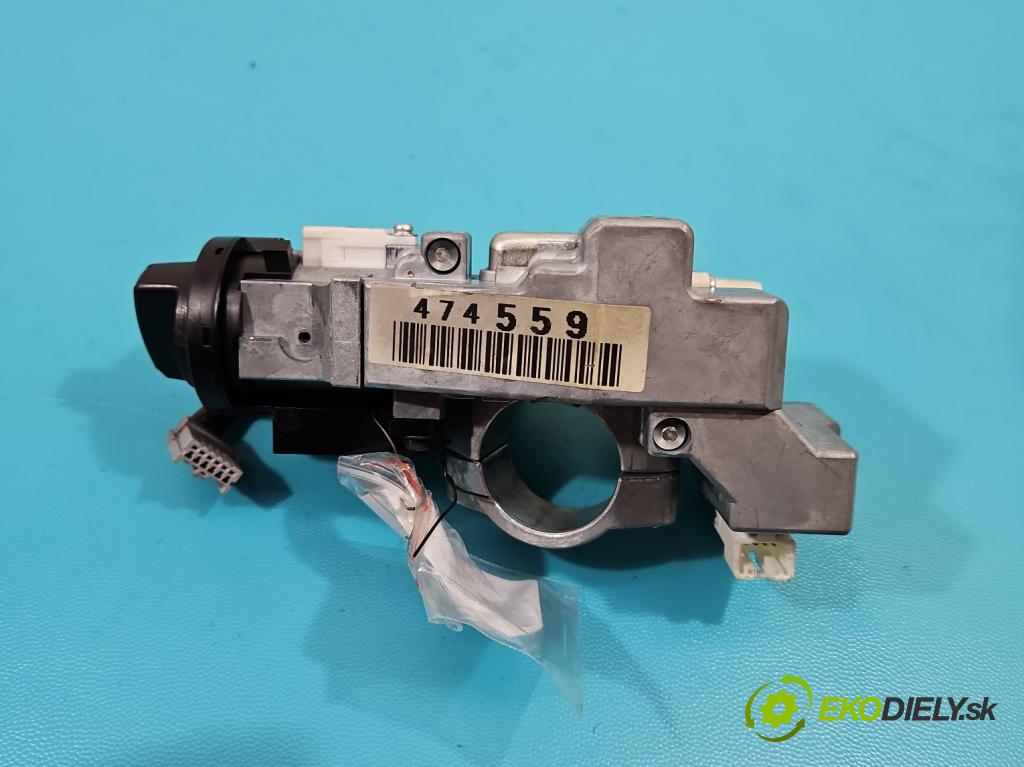 Nissan X-trail II T31 2008-2013 2.0 dci 173KM manual 127 kW 1995 cm3 5- Spínačka  (Spínacie skrinky a kľúče)