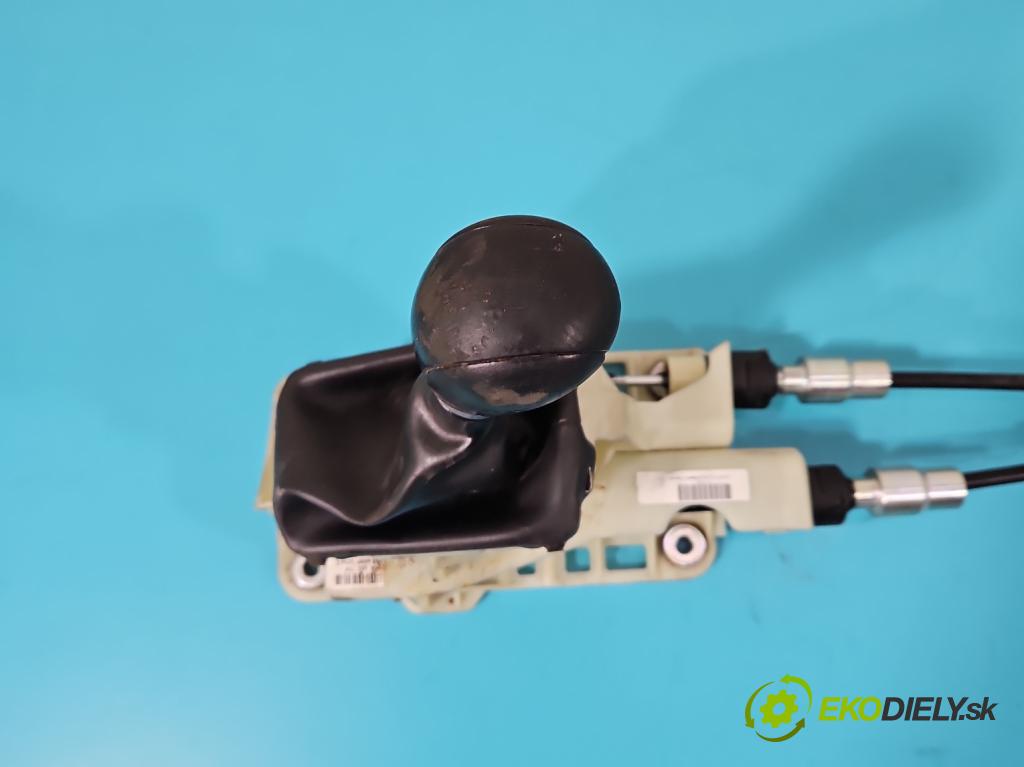 Volvo XC60 I 2008-2017 2.4 D5 175 HP manual 129 kW 2400 cm3 5- Páka: Změny: stupeň,rýchlosť  (Rýchlostné páky / kulisy)