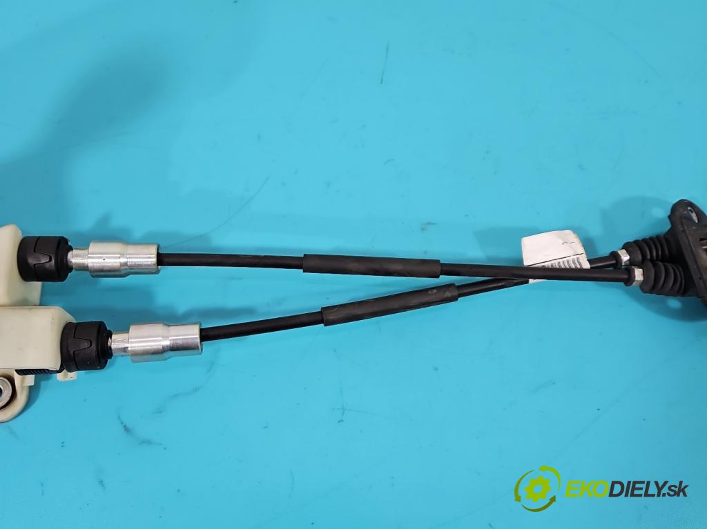 Volvo XC60 I 2008-2017 2.4 D5 175 HP manual 129 kW 2400 cm3 5- Páka: Změny: stupeň,rýchlosť  (Rýchlostné páky / kulisy)