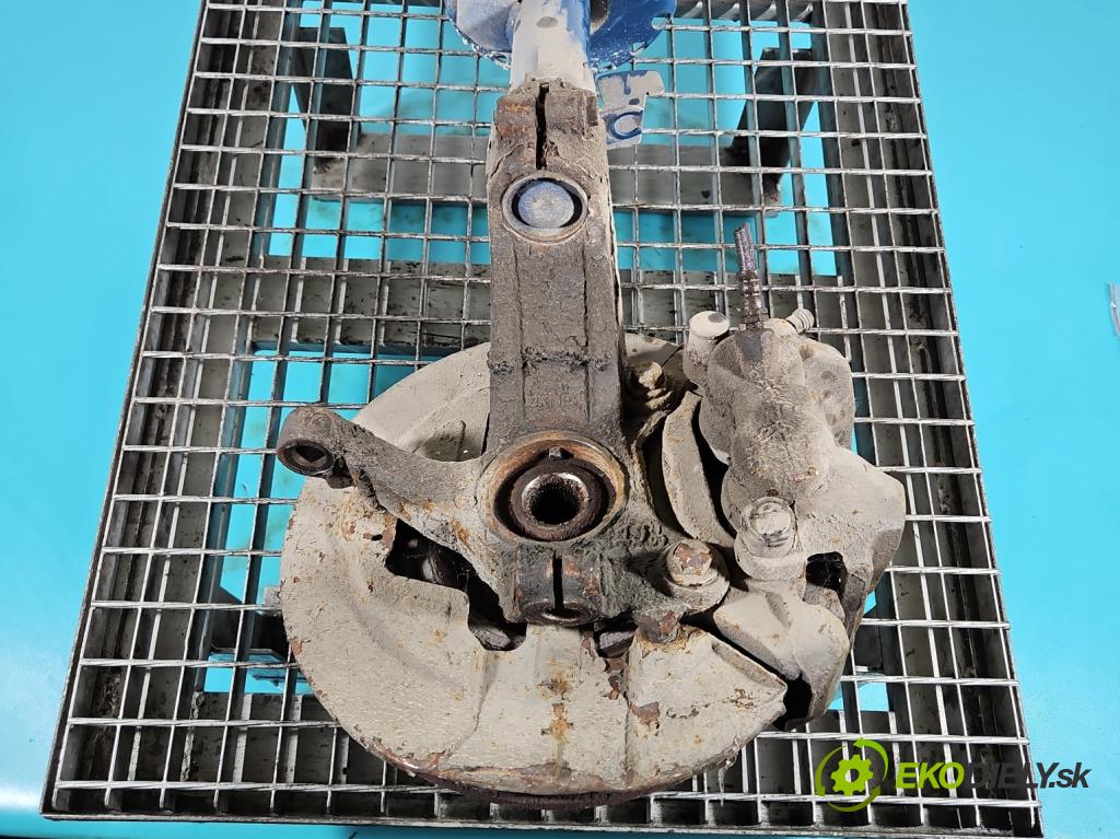 Volvo XC60 I 2008-2017 2.4 D5 175 HP manual 129 kW 2400 cm3 5- náboj ľavé  (Náboje)