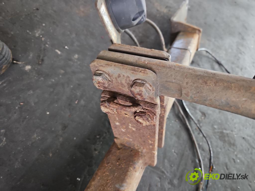 Opel Meriva A 2002-2010 1.7 dti 75 hp manual 55 kW 1686 cm3 5- oko tažné  (Tažná zařízení)