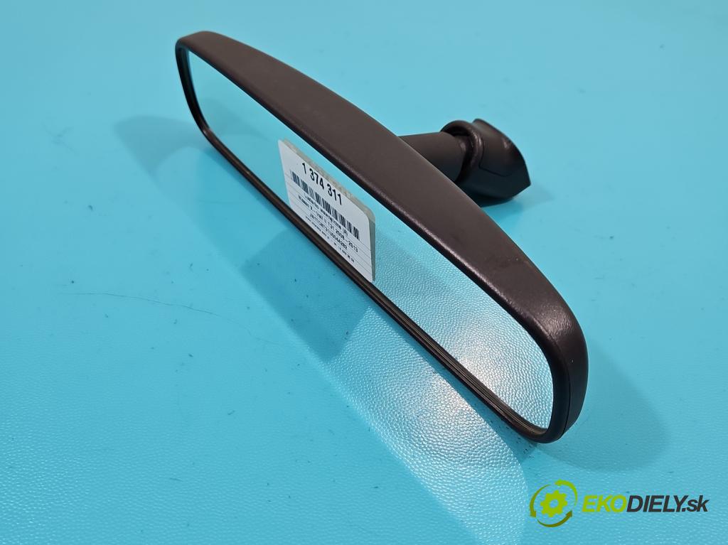 Nissan X-trail II T31 2008-2013 2.0 dci 173KM manual 127 kW 1995 cm3 5- zpětné zrcátko vnitřní  (Světla vnitřní)