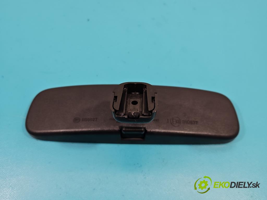Nissan X-trail II T31 2008-2013 2.0 dci 173KM manual 127 kW 1995 cm3 5- zpětné zrcátko vnitřní  (Světla vnitřní)