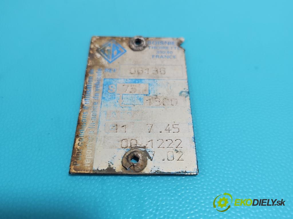 Toyota Corolla E12 2001-2009 2.0 D4D 90 hp manual 66 kW 1995 cm3 5- oko tažné  (Tažná zařízení)