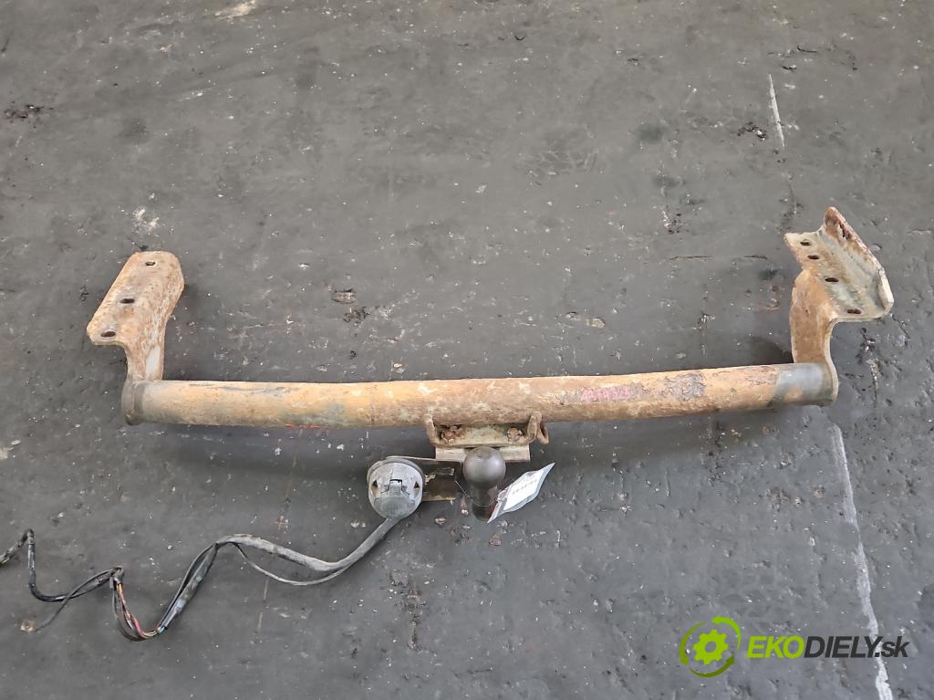 Toyota Corolla E12 2001-2009 2.0 D4D 90 hp manual 66 kW 1995 cm3 5- oko tažné  (Tažná zařízení)