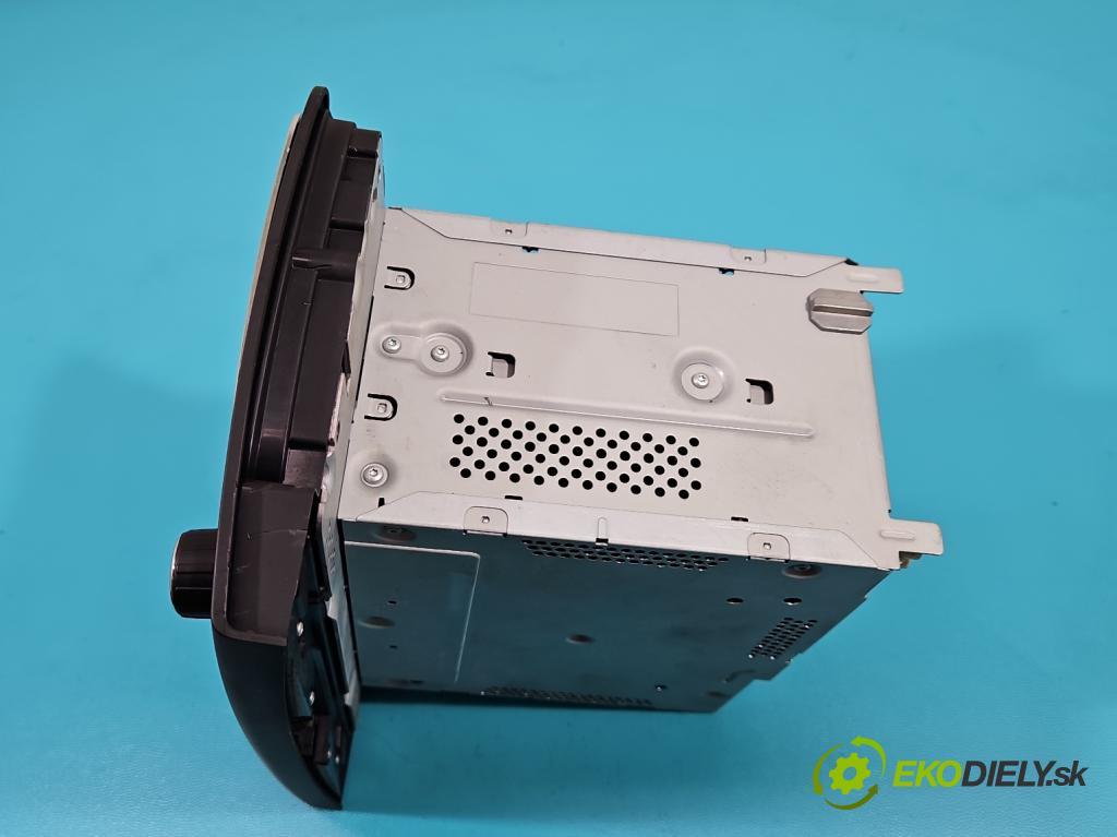 Skoda Superb II 2008-2015 1.6 tdi 105 HP manual 77 kW 1598 cm3 5- Radio originál 3T0035161G