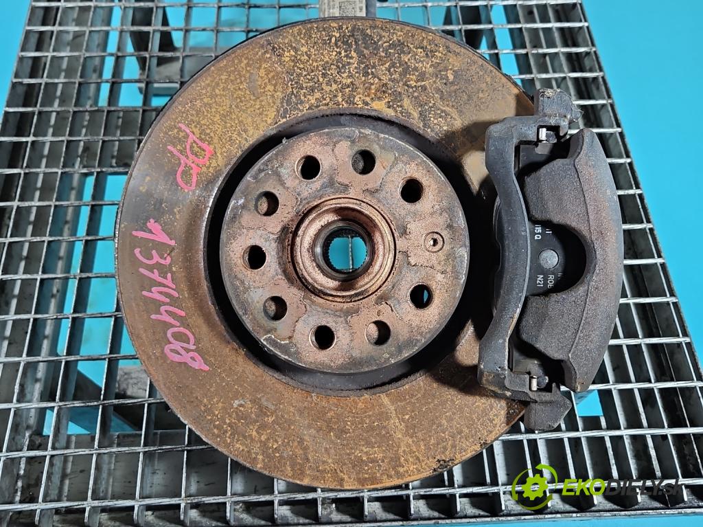 Vw Passat B8 2014 - 2.0 tdi 150 HP automatic 110 kW 1968 cm3 5- náboj pravé 5Q0407258A (Náboje)