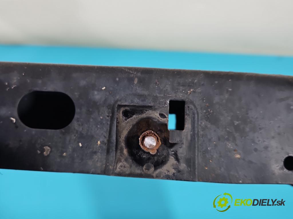 Nissan X-trail II T31 2008-2013 2.0 dci 173KM manual 127 kW 1995 cm3 5- stěna přední  (Výztuhy přední)