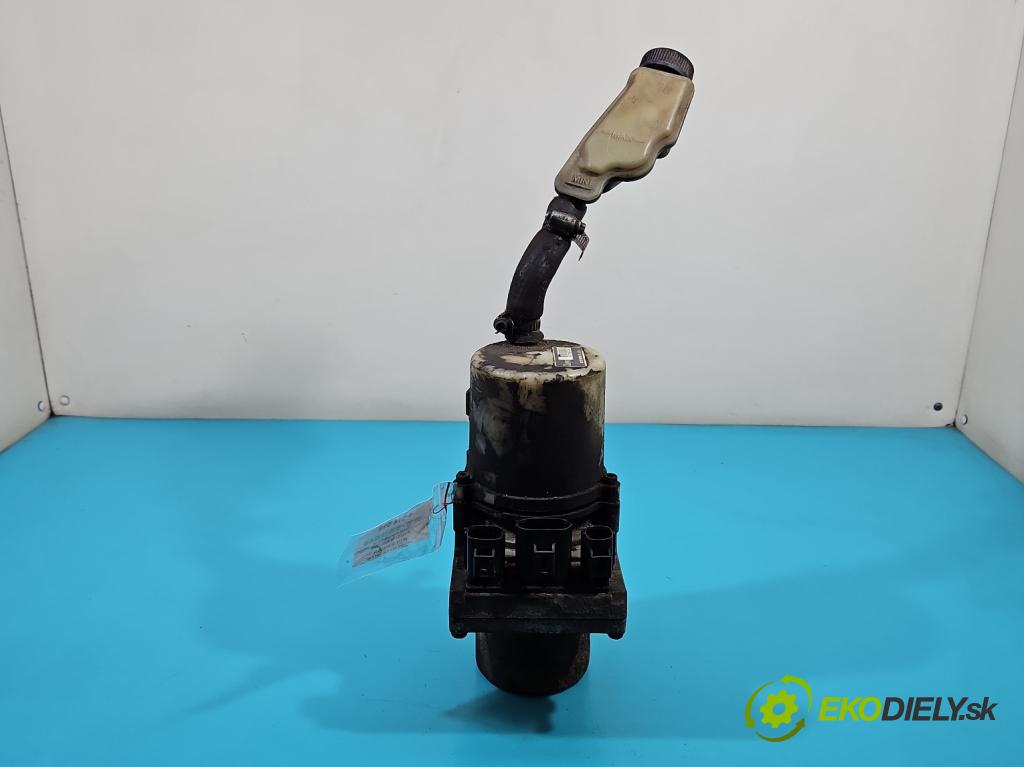 Mazda 3 I BK 2003-2009 2.0 16V 150 HP manual 110 kW 1999 cm3 4- čerpadlo posilovač  (Servočerpadlá, pumpy riadenia)