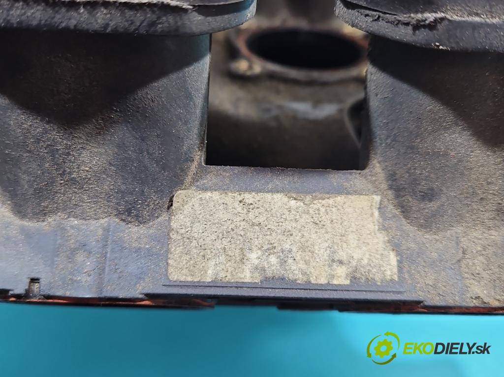 Volvo V50 1.6 16v 101 HP manual 74 kW 1596 cm3 5- zvod nasávací (Sacie potrubia)