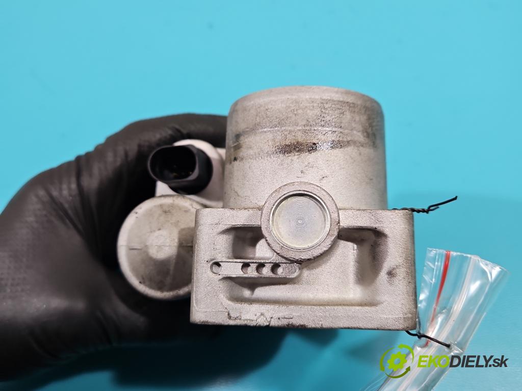 Seat Leon I 1999-2005 1.6 16V 105 hp manual 77 kW 1598 cm3 5- škrticí klapka  (Škrticí klapka)