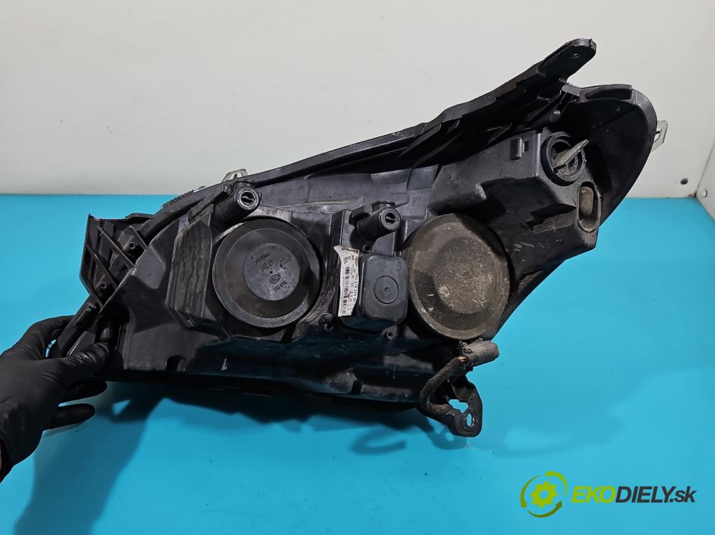 Opel Astra III 2004-2014 1.7 CDTI 110 HP manual 81 kW 1686 cm3 5- Reflektor: pravý  (Pravé)