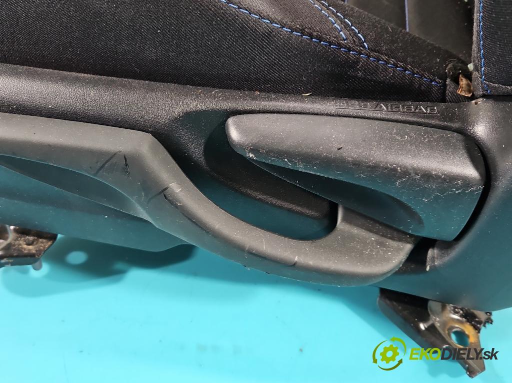 Toyota Yaris III 2011-2020 1.5 VVTi 111KM manual 82 kW 1496 cm3 5- Sedačka ľavý  (Sedačky, sedadlá)