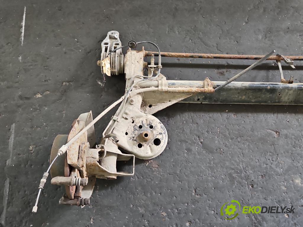 Audi A6 C5 1997-2004 2.4 V6 165 hp manual 121 kW 2393 cm3 4- zadní výztuha  (Výztuhy zadní)