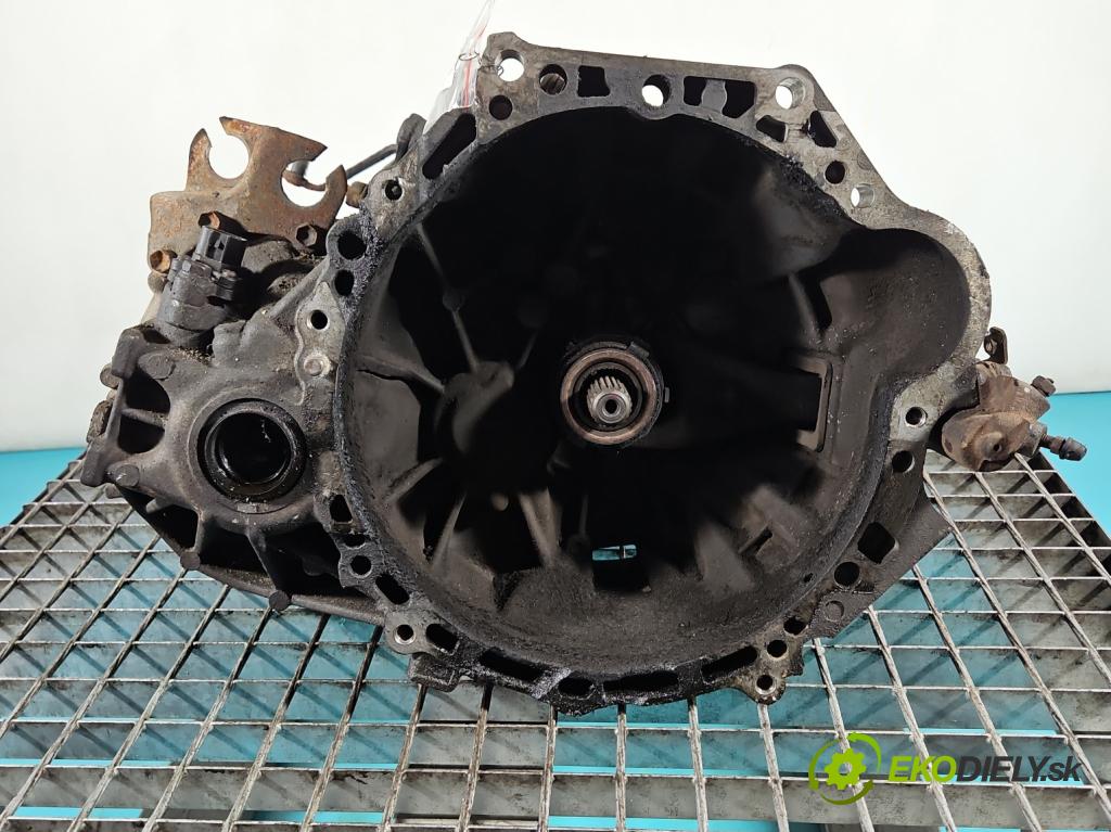 Toyota Corolla E11 1997-2002 1.4 vvti 97KM manual 71 kW 1398 cm3 5- prevodovka stupeň,rýchlosť manual C60 2