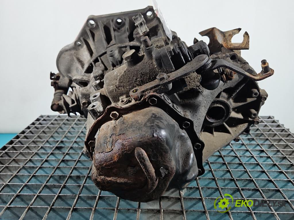 Toyota Corolla E11 1997-2002 1.4 vvti 97KM manual 71 kW 1398 cm3 5- prevodovka stupeň,rýchlosť manual C60 2