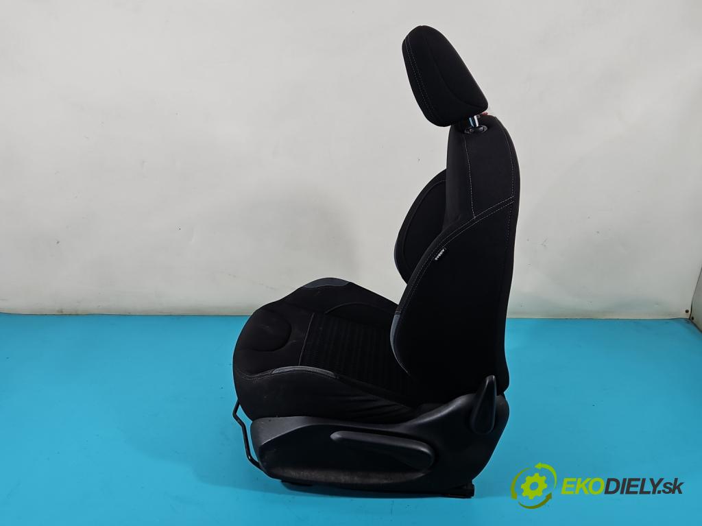 Peugeot 208 I 2012-2019 1.6 hdi 92 HP manual 68 kW 1560 cm3 5- Sedačka ľavý  (Sedačky, sedadlá)