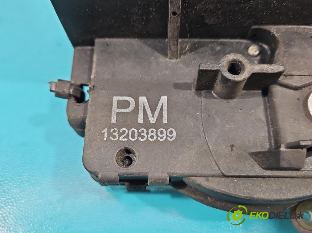 Opel Meriva A 2002-2010 1.7 cdti 101 hp manual 74 kW 1686 cm3 5- zámek přední levý 13203899