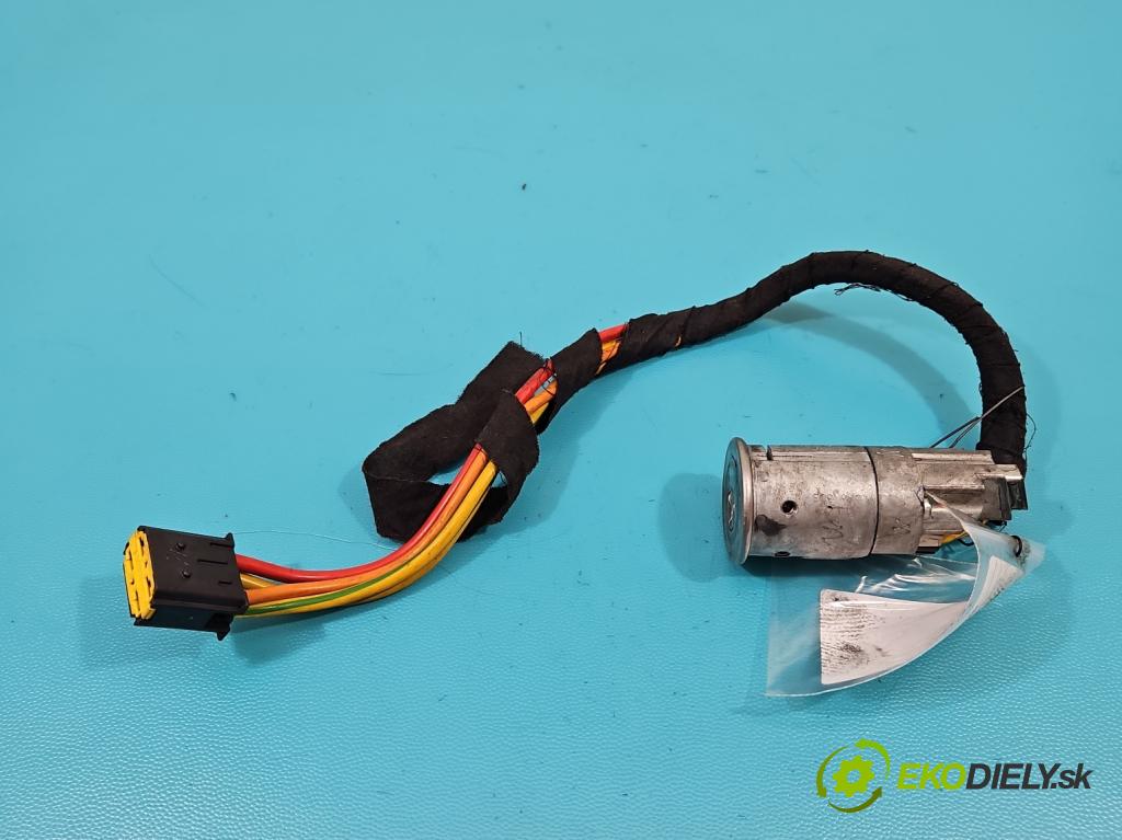 Renault Clio II 1998-2012 1,2.0 16v 75 HP manual 55 kW 1149 cm3 5- Spínačka  (Spínacie skrinky a kľúče)