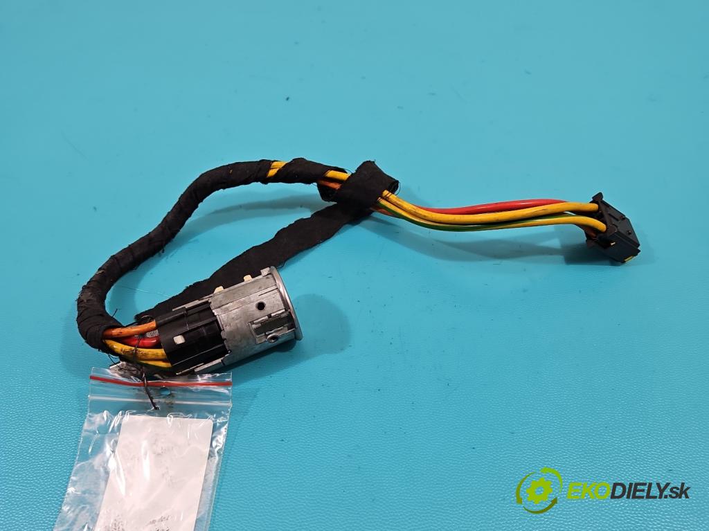 Renault Clio II 1998-2012 1,2.0 16v 75 HP manual 55 kW 1149 cm3 5- Spínačka  (Spínacie skrinky a kľúče)