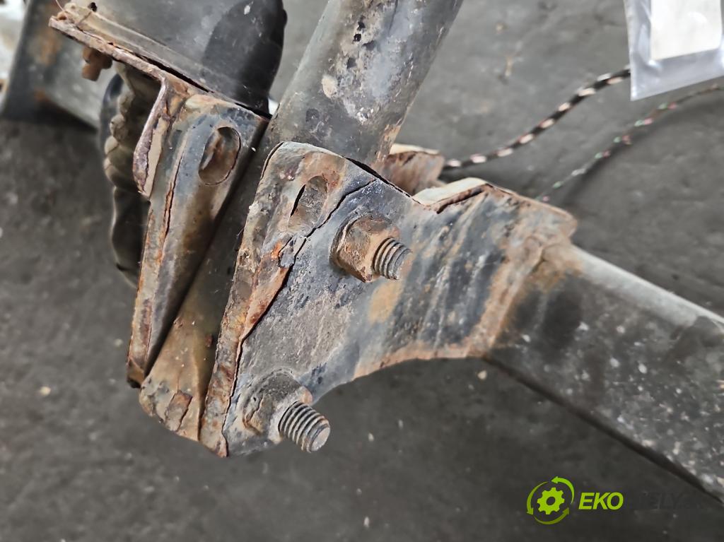 Opel Meriva A 2002-2010 1.7 cdti 101 hp manual 74 kW 1686 cm3 5- oko tažné  (Tažná zařízení)