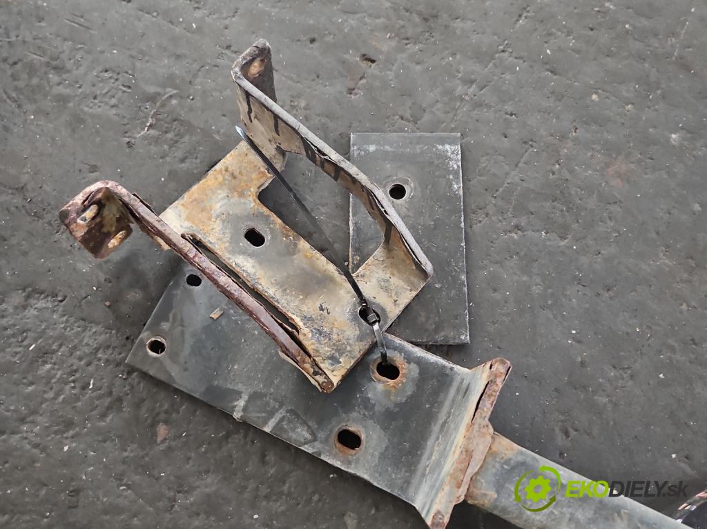 Opel Meriva A 2002-2010 1.7 cdti 101 hp manual 74 kW 1686 cm3 5- oko tažné  (Tažná zařízení)