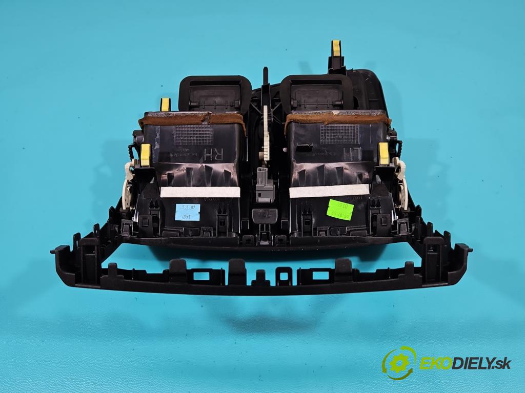 Toyota Avensis III T27 2009-2018 2.2 D4D 150 HP manual 110 kW 2231 cm3 4- Mřížka: kúrenia stredová  (Mriežky kúrenia (fukáre))