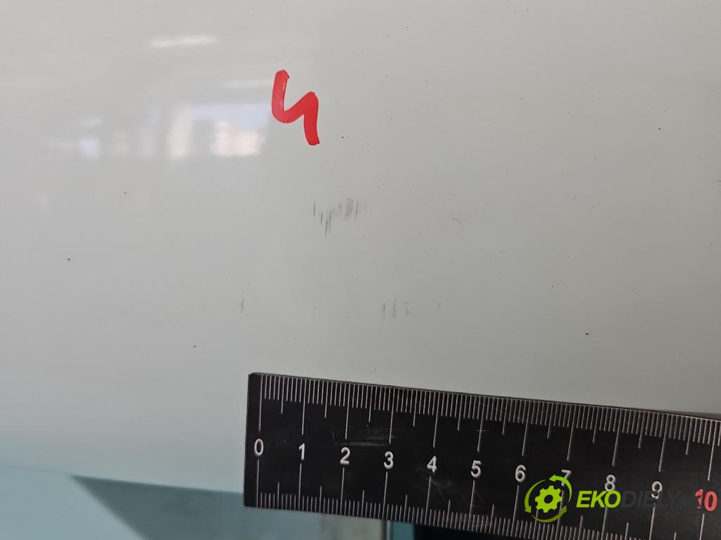 Peugeot 208 I 2012-2019 1.6 hdi 92 hp manual 68 kW 1560 cm3 5- zadní kufrové dveře  (Zadní kapoty)