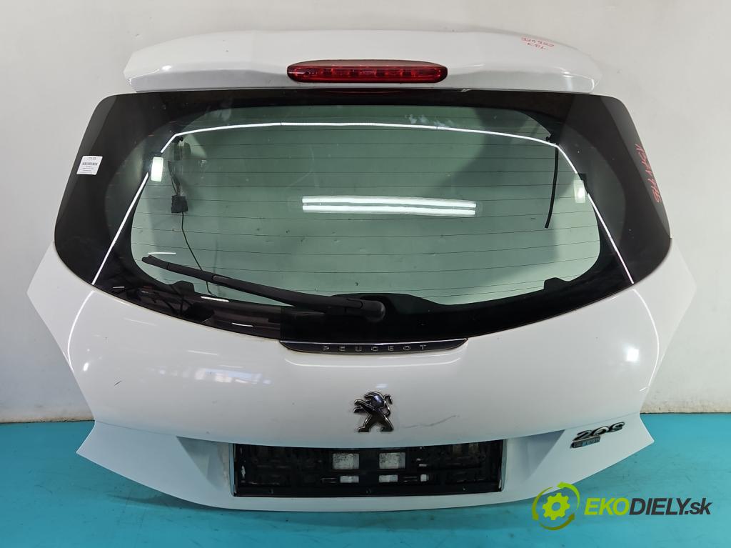 Peugeot 208 I 2012-2019 1.6 hdi 92 hp manual 68 kW 1560 cm3 5- zadní kufrové dveře  (Zadní kapoty)