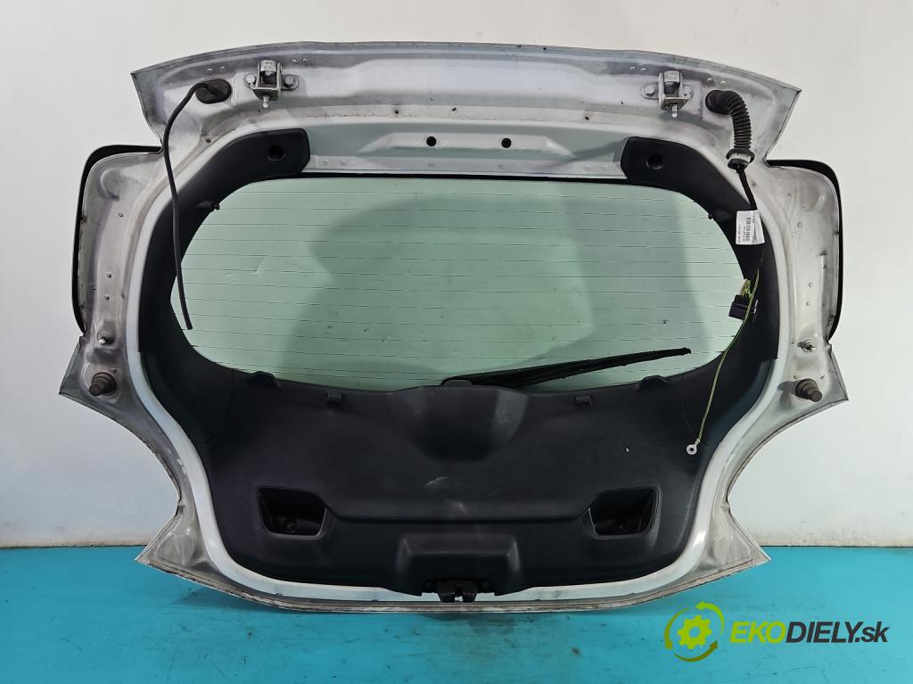 Peugeot 208 I 2012-2019 1.6 hdi 92 hp manual 68 kW 1560 cm3 5- zadní kufrové dveře  (Zadní kapoty)