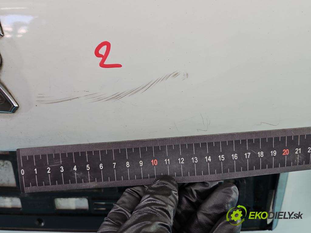 Peugeot 208 I 2012-2019 1.6 hdi 92 hp manual 68 kW 1560 cm3 5- zadní kufrové dveře  (Zadní kapoty)