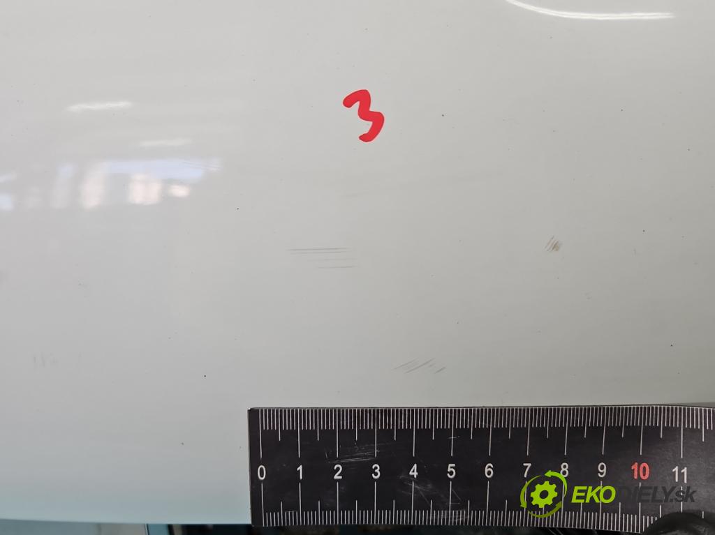 Peugeot 208 I 2012-2019 1.6 hdi 92 hp manual 68 kW 1560 cm3 5- zadní kufrové dveře  (Zadní kapoty)