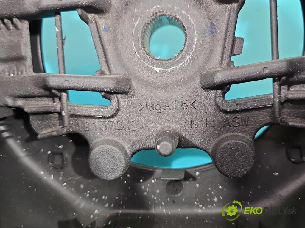 Peugeot 208 I 2012-2019 1.6 hdi 92 HP manual 68 kW 1560 cm3 5- volant  (Volanty)