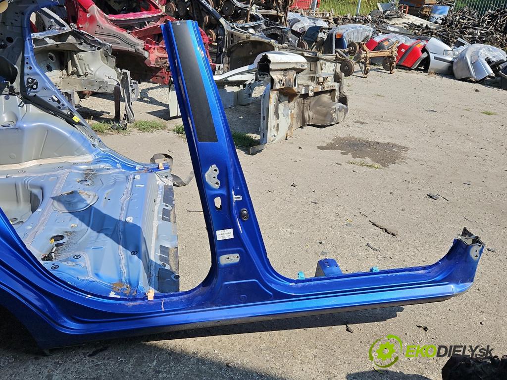 Toyota Yaris III 2011-2020 1.5 VVTi 111KM manual 82 kW 1496 cm3 5- práh pravý  (Ostatní)