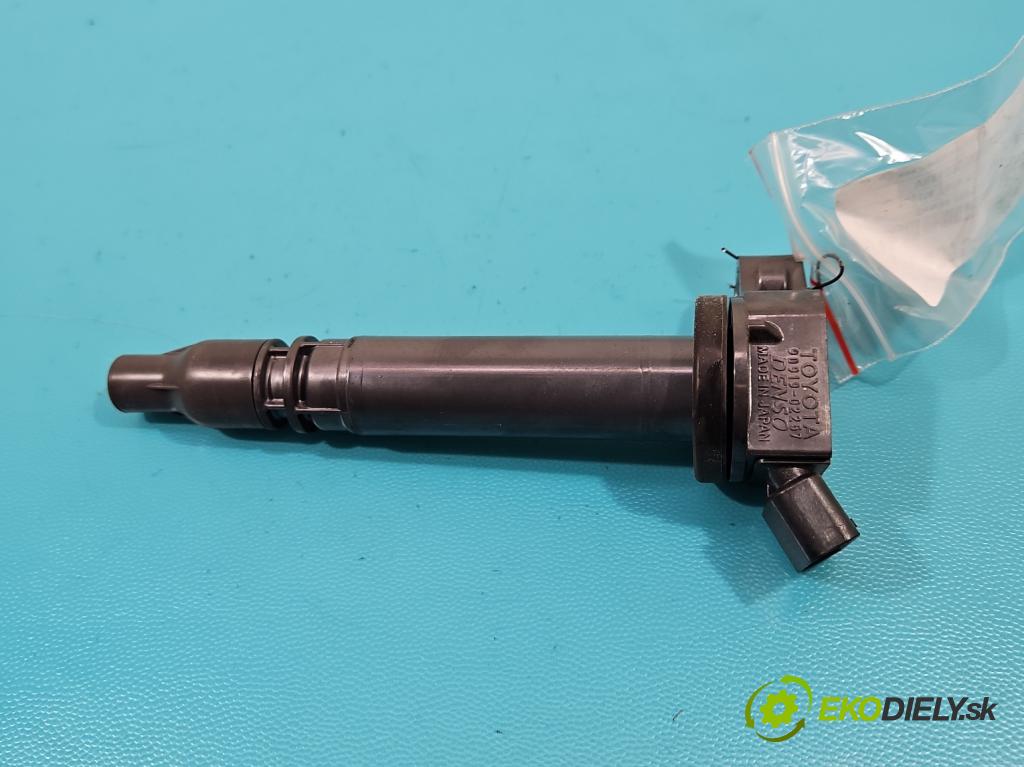 Toyota Yaris III 2011-2020 1.5 VVTi 111KM manual 82 kW 1496 cm3 5- cievka zapaľovacia 90919-02257 (Zapaľovacie cievky, moduly)