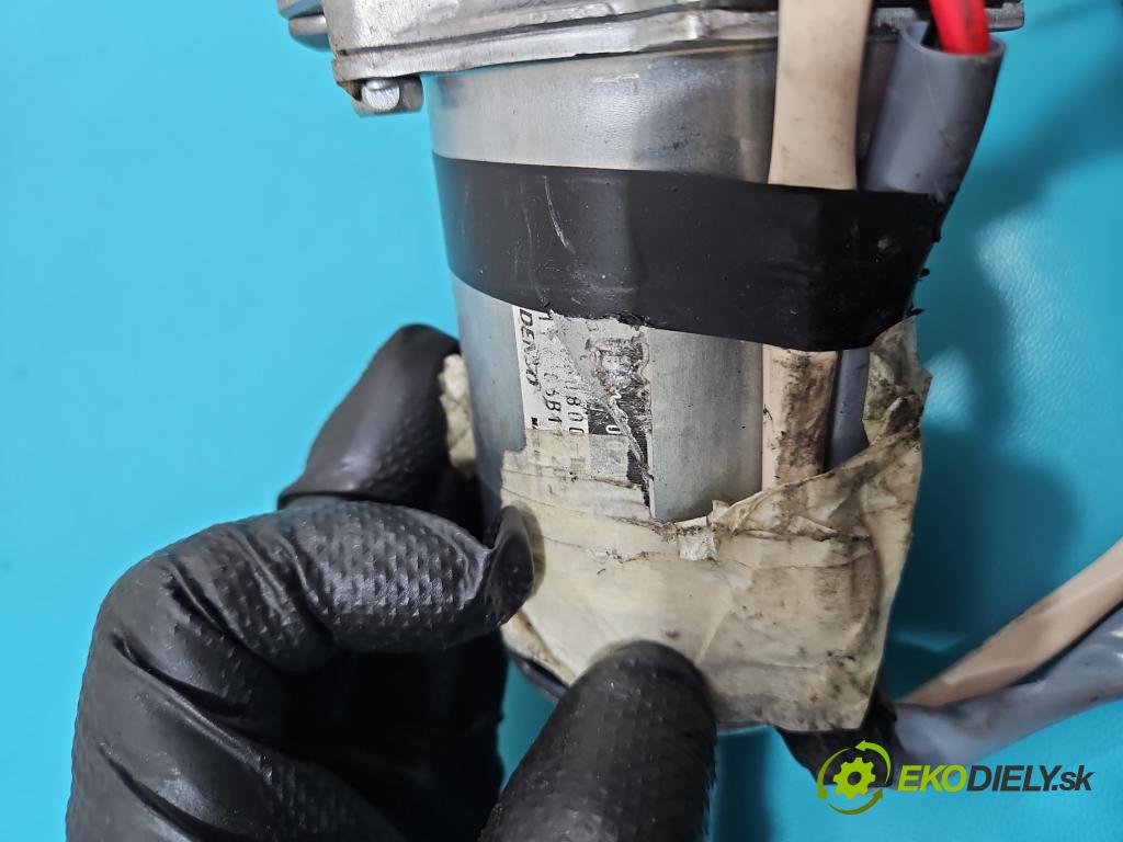 Toyota Yaris III 2011-2020 1.5 VVTi 111KM manual 82 kW 1496 cm3 5- čerpadlo posilovač 45250-0D194 (Servočerpadlá, pumpy riadenia)