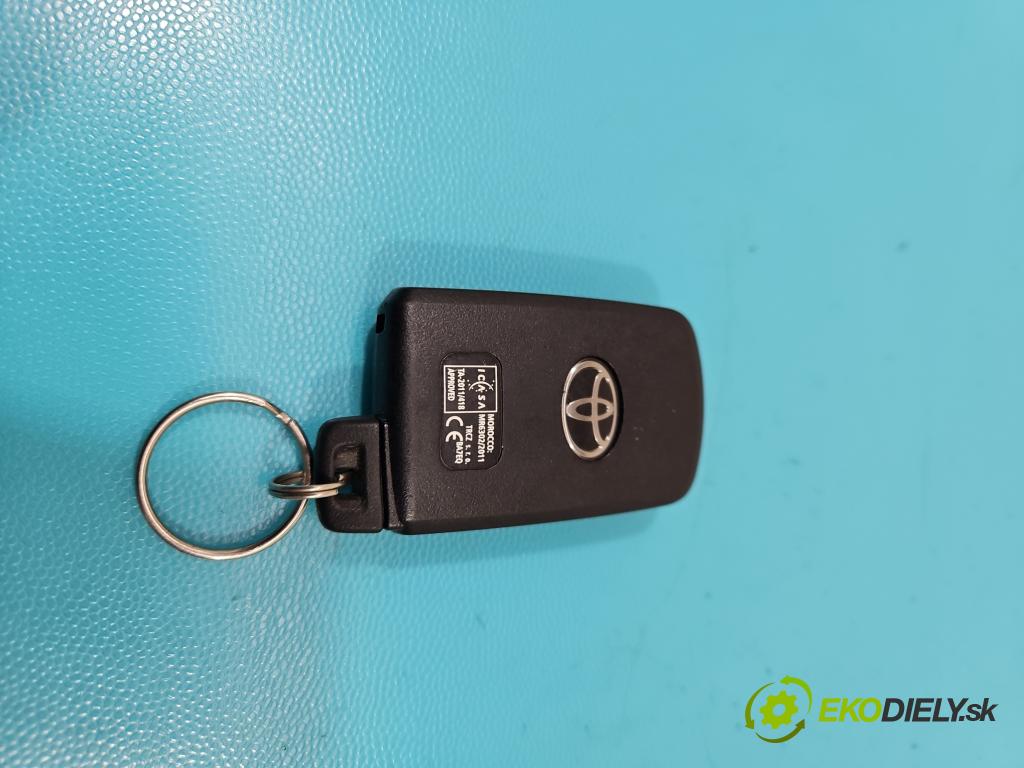 Toyota Yaris III 2011-2020 1.5 VVTi 111KM manual 82 kW 1496 cm3 5- řídící jednotka motoru 89661-0U140