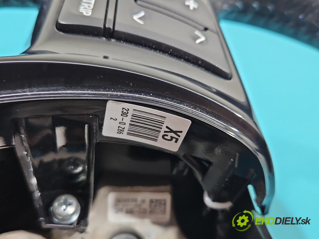 Toyota Yaris III 2011-2020 1.5 VVTi 111KM manual 82 kW 1496 cm3 5- volant  (Volanty)