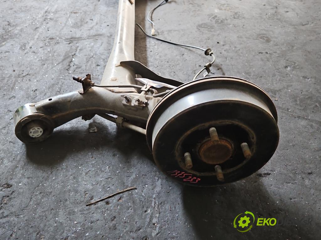 Toyota Yaris III 2011-2020 1.5 VVTi 111KM manual 82 kW 1496 cm3 5- zadní výztuha  (Výztuhy zadní)