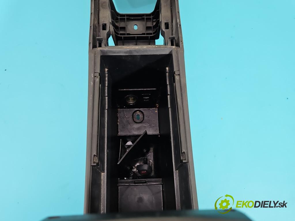 Toyota Avensis III T27 2009-2018 2.2 D4D 150 HP manual 110 kW 2231 cm3 4- operadlo  (Lakťové opierky)