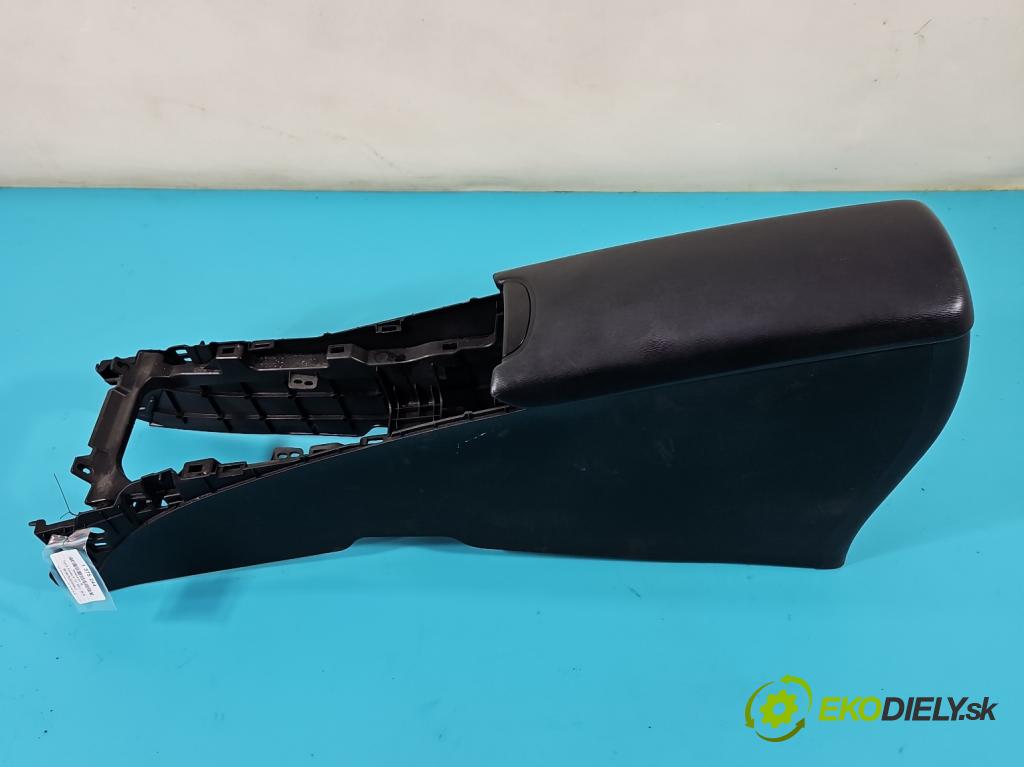 Toyota Avensis III T27 2009-2018 2.2 D4D 150 HP manual 110 kW 2231 cm3 4- operadlo  (Lakťové opierky)